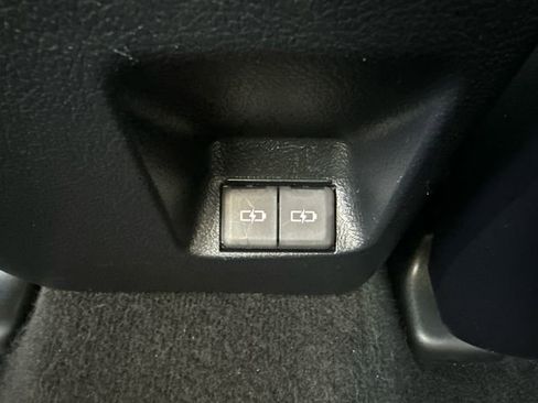 Certified 2024 Toyota 4Runner SR5 AWD/4WD image 22