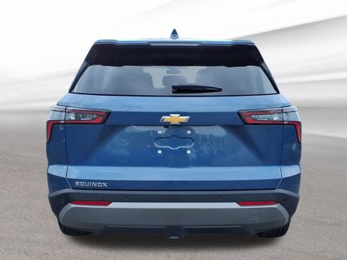 Certified 2026 Chevrolet Equinox LT FWD image 5