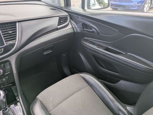Used 2019 Buick Encore Preferred AWD/4WD image 16