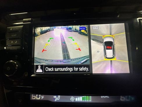 Used 2019 Nissan Rogue SV w/ Premium Package FWD image 19