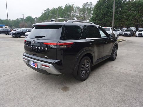 Used 2024 Nissan Pathfinder SL w/ SL Premium Package image 25