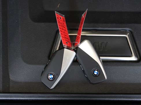 Used 2026 BMW X5 xDrive40i w/ Executive Package image 29