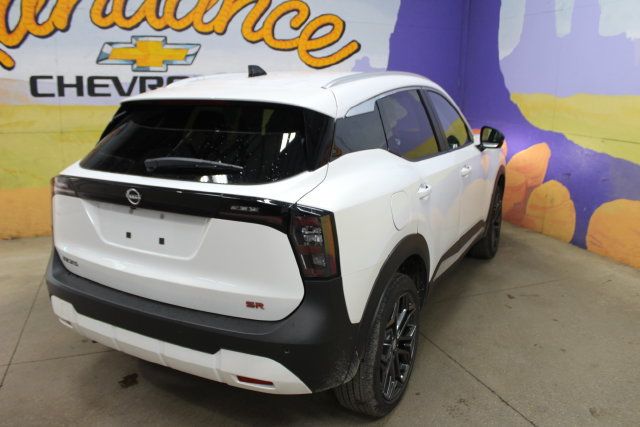 Used 2026 Nissan Kicks SR FWD image 8