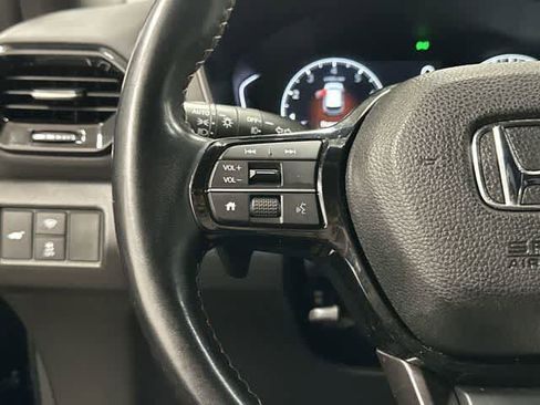 Used 2024 Honda Pilot TrailSport image 17
