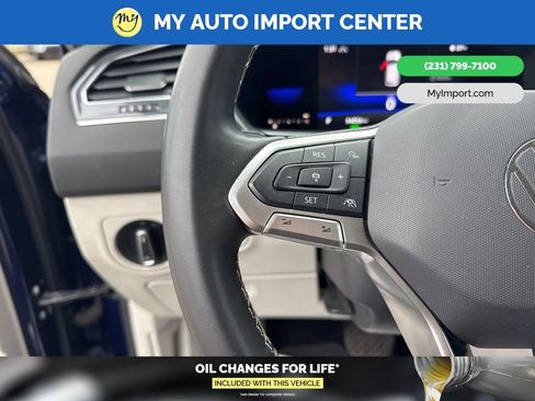 Used 2022 Volkswagen Tiguan SE image 16