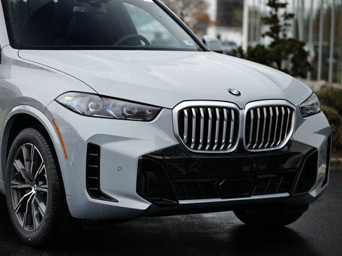 New 2026 BMW X5 xDrive40i image 2