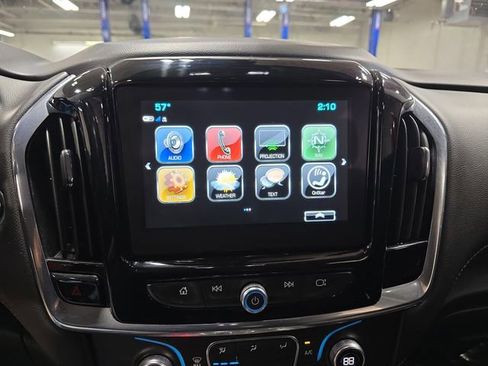 Used 2018 Chevrolet Traverse LT w/ LPO, Black Accent Package image 27