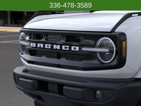 New 2025 Ford Bronco Outer Banks AWD/4WD image 19
