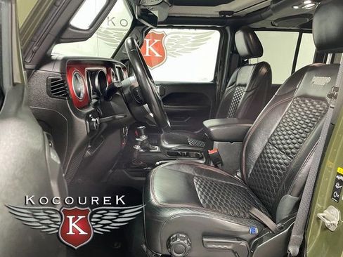 Used 2023 Jeep Wrangler Unlimited Rubicon w/ Steel Bumper Group AWD/4WD image 11