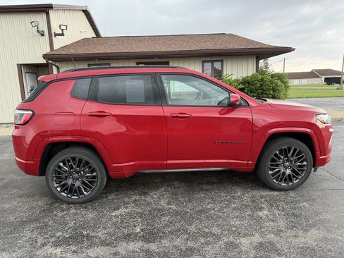 Used 2022 Jeep Compass Limited AWD/4WD image 1