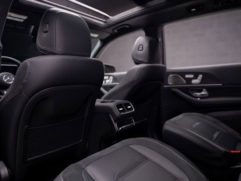 Used 2024 Mercedes-Benz GLS 63 AMG 4MATIC image 78