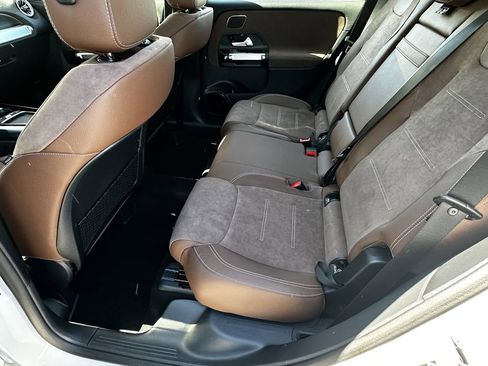 New 2025 Mercedes-Benz GLB 35 AMG 4MATIC image 24