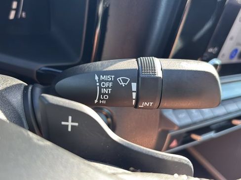 Used 2025 Toyota Camry SE FWD image 22