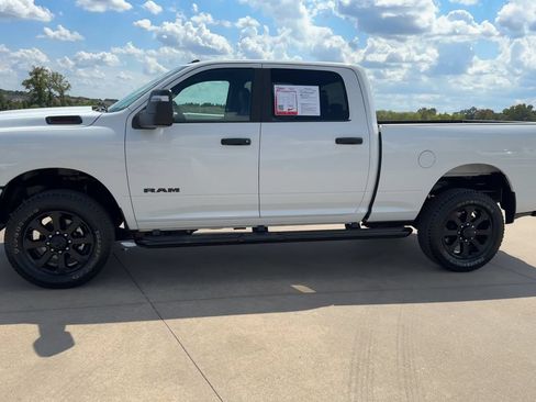 Used 2026 RAM 2500 Big Horn AWD/4WD image 5