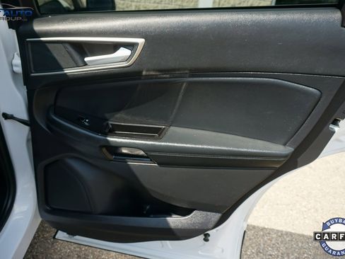 Used 2020 Ford Edge SEL w/ Convenience Package image 23