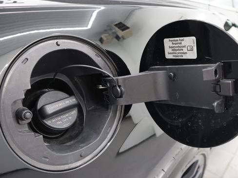 Used 2015 Chevrolet Camaro ZL1 RWD image 26