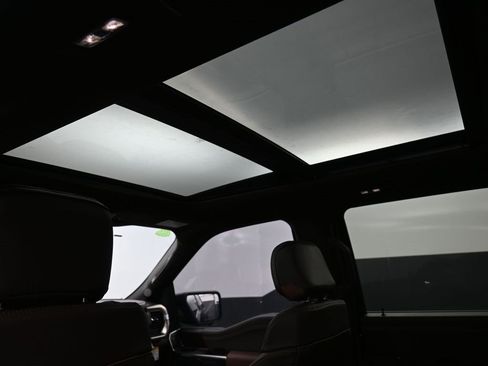 New 2025 Ford F150 King Ranch w/ FX4 Off-Road Package image 23