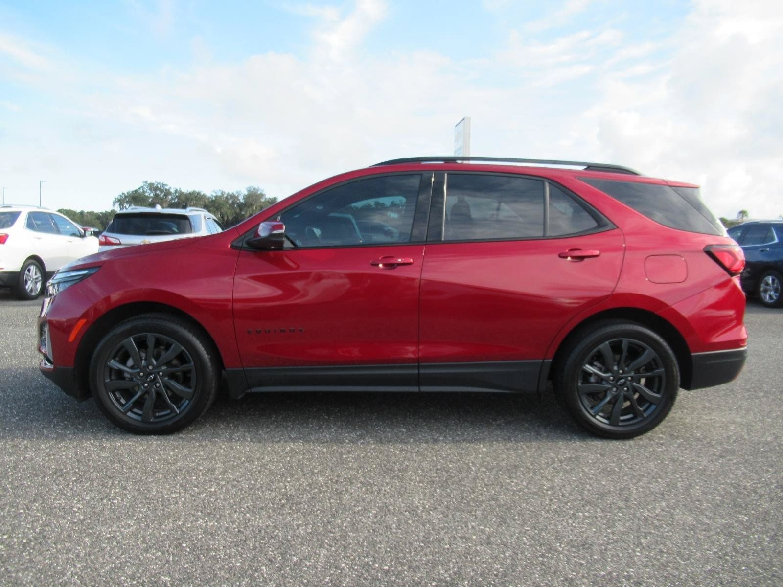 Certified 2023 Chevrolet Equinox RS FWD image 4