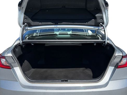 Used 2025 Toyota Camry LE FWD image 10