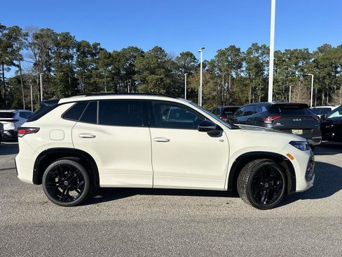 New 2026 Volkswagen Tiguan SE R-Line image 33