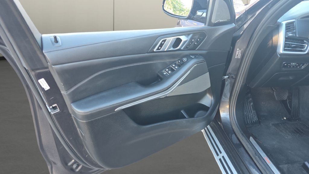 Used 2020 BMW X5 sDrive40i w/ Premium Package RWD image 18