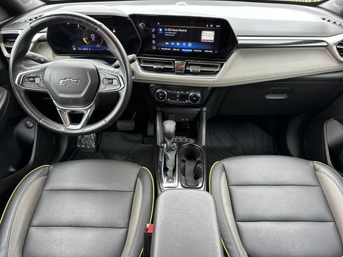 Used 2025 Chevrolet TrailBlazer ACTIV w/ Convenience Package image 12