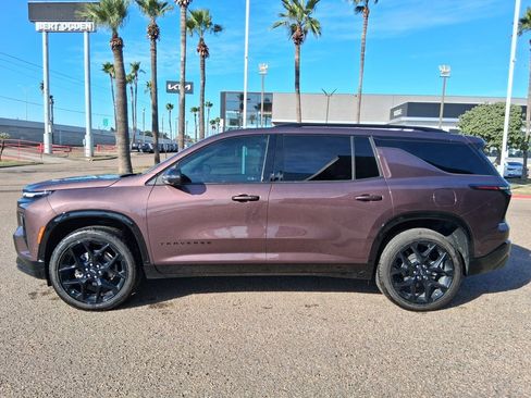 Used 2024 Chevrolet Traverse RS image 4