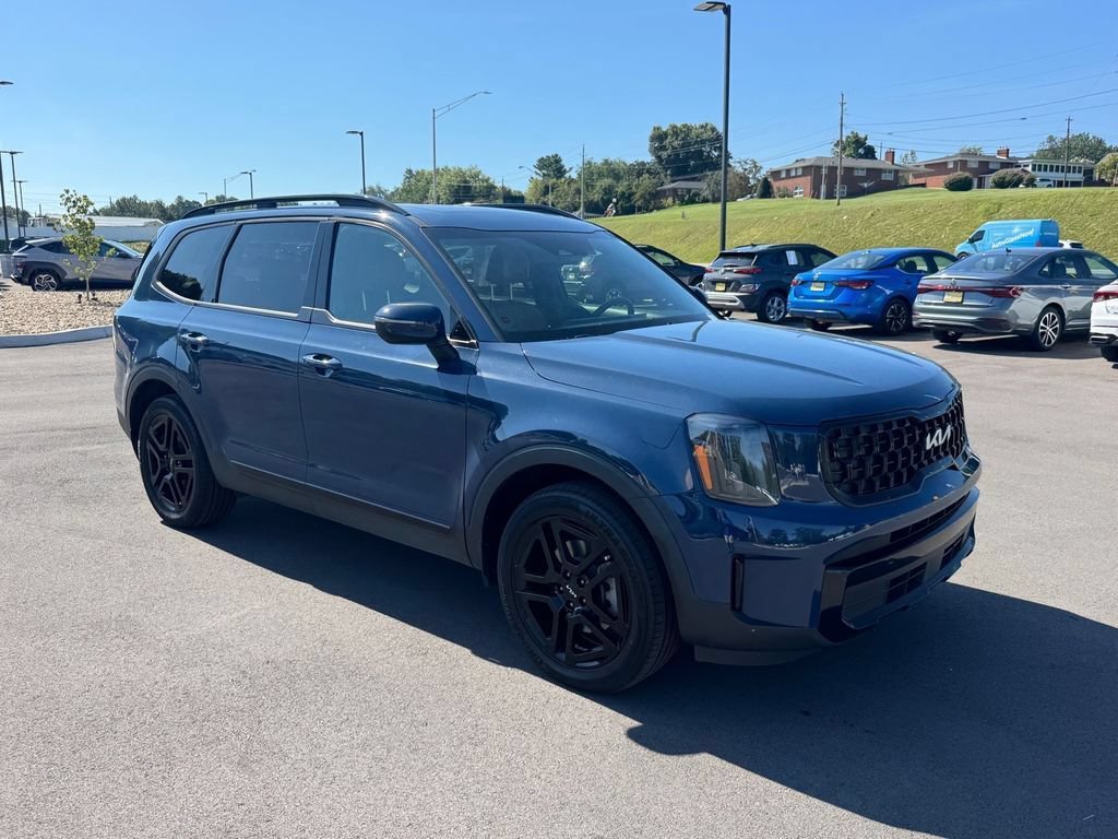 Used 2024 Kia Telluride EX X-Line AWD/4WD image 2