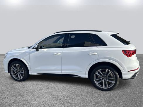 Certified 2025 Audi Q3 2.0T Premium w/ Convenience Package image 6