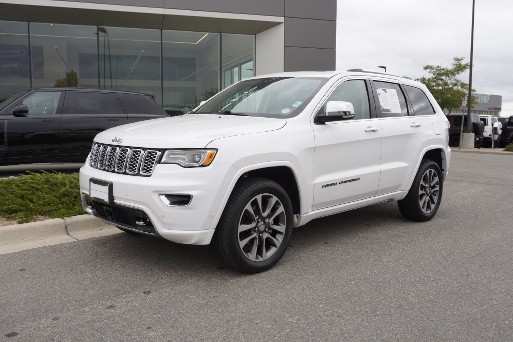 Used 2018 Jeep Grand Cherokee Overland AWD/4WD image 3
