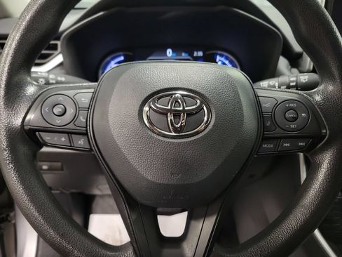 Used 2025 Toyota RAV4 XLE AWD/4WD image 24