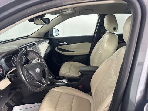 Used 2020 Buick Encore GX Essence image 11