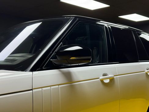 Used 2016 Land Rover Range Rover HSE image 10