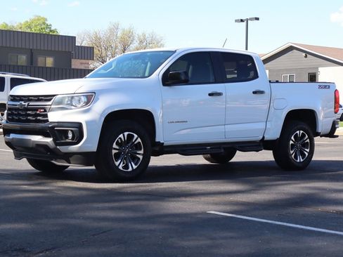Used 2022 Chevrolet Colorado Z71 w/ Safety Package image 11