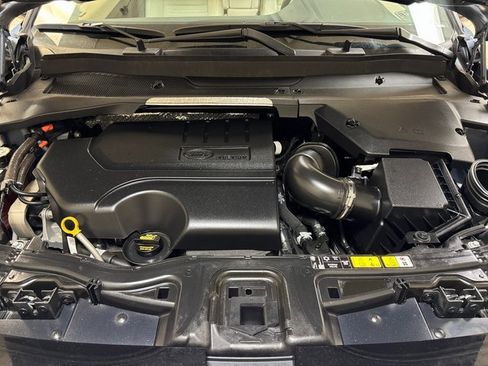 Used 2022 Land Rover Discovery Sport SE image 30