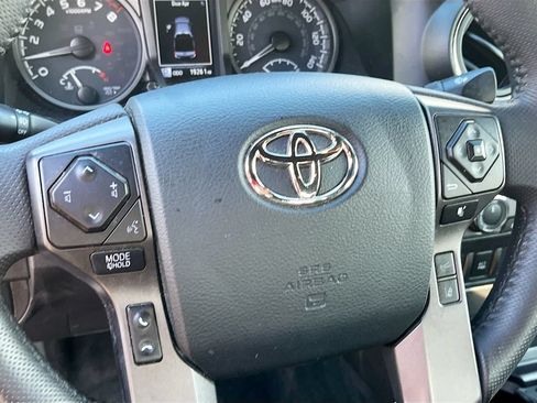 Used 2023 Toyota Tacoma TRD Sport AWD/4WD image 11