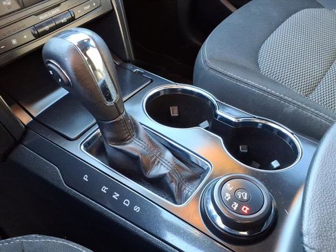 Certified 2019 Ford Explorer XLT image 19