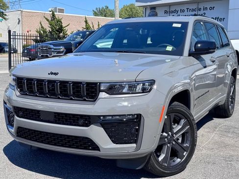 New 2027 Jeep Grand Cherokee L Limited AWD/4WD image 3