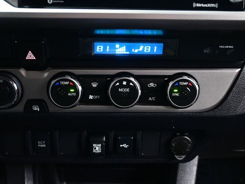 Used 2023 Toyota Tacoma SR5 w/ Black Out Package (TMS) AWD/4WD image 20
