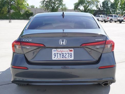 Used 2024 Honda Civic Sport image 11