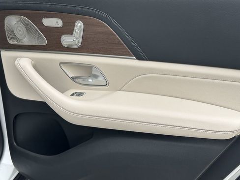 New 2026 Mercedes-Benz GLS 450 4MATIC image 20