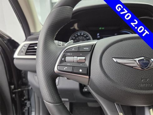 Used 2023 Genesis G70 2.0T image 33