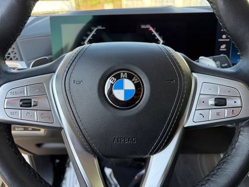 Used 2024 BMW X7 xDrive40i w/ Parking Assistance Package AWD/4WD image 20
