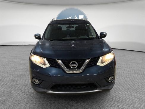 Used 2015 Nissan Rogue SV w/ SV Moonroof Package image 9