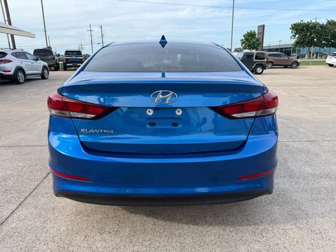 Used 2018 Hyundai Elantra SEL FWD image 6