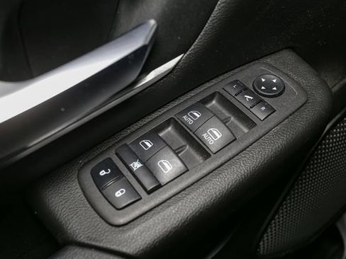 Used 2023 RAM 1500 Big Horn AWD/4WD image 35