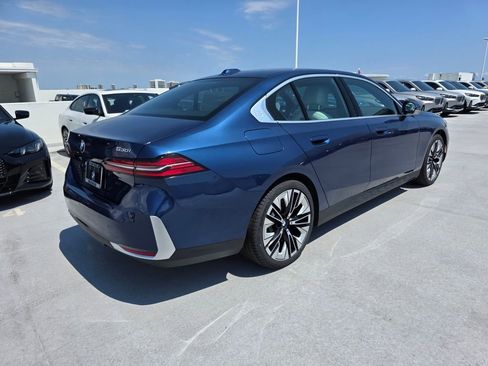 New 2026 BMW 530i w/ Premium Package RWD image 4