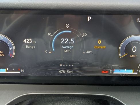 Used 2022 Jeep Grand Cherokee Limited image 11