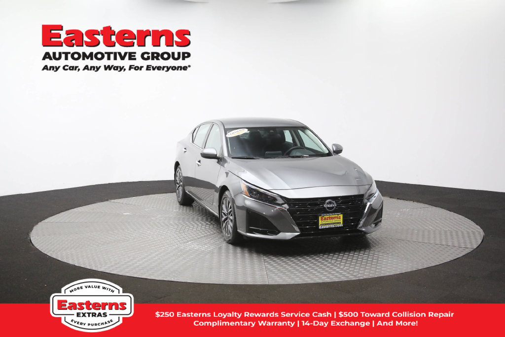 Used 2023 Nissan Altima 2.5 SV FWD image 53