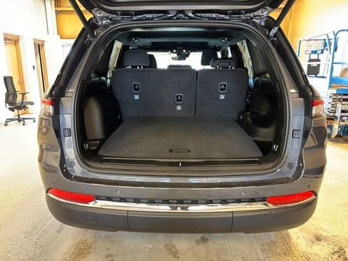 New 2026 Jeep Grand Cherokee Laredo X AWD/4WD image 18